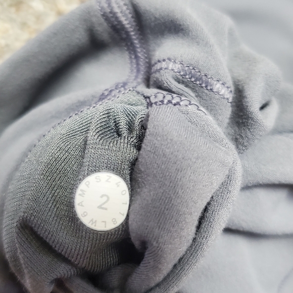 Lululemon aligns 21" - Picture 2 of 3